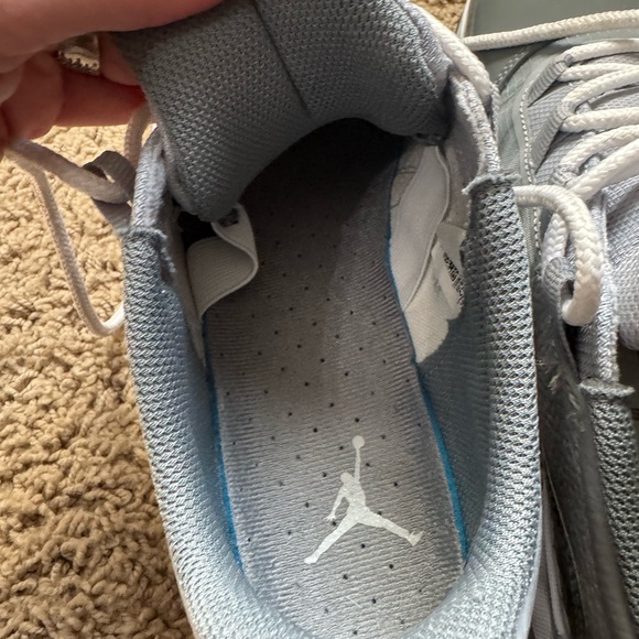 Nike Jordans 11 CMFT Low Men’s Sneakers - Picture 11 of 12